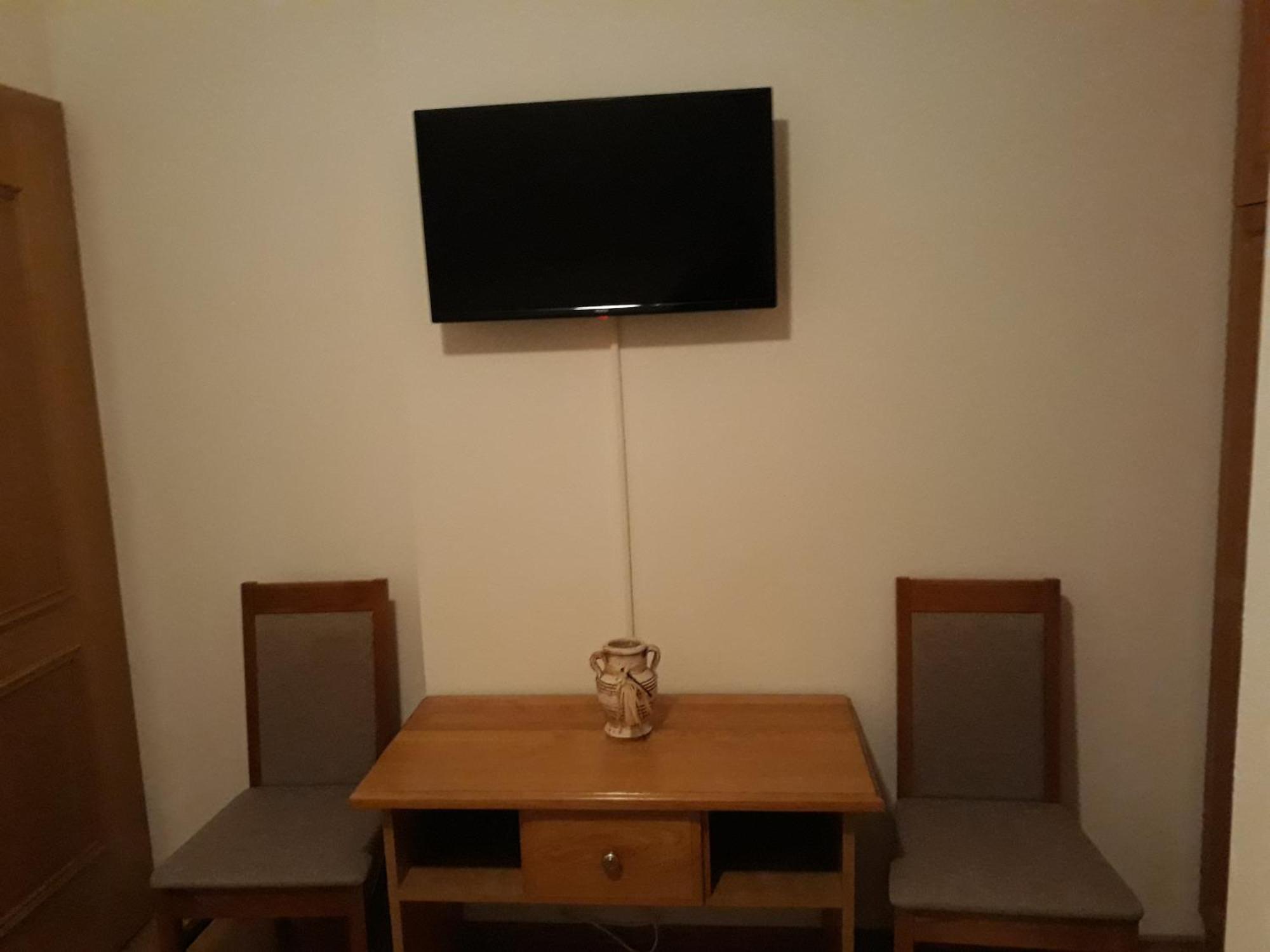 Gradska Kavana Guest House Kupres  Zimmer foto